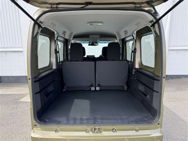 Daihatsu Atrai 5