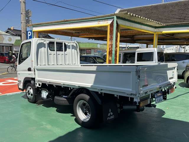 Mitsubishi Fuso Canter 4