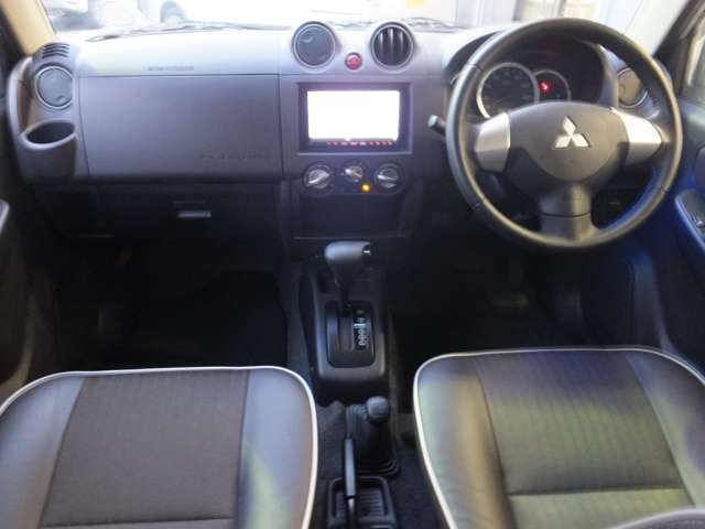 Mitsubishi Pajero Mini 2
