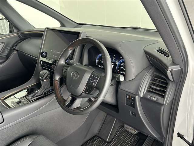 Toyota Alphard 9