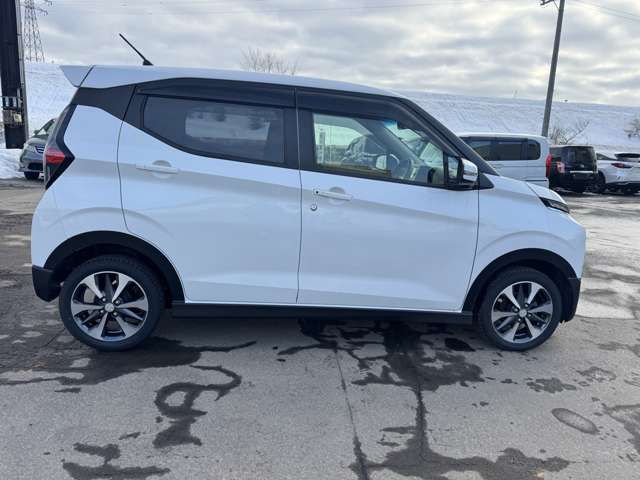 Mitsubishi eK X 11