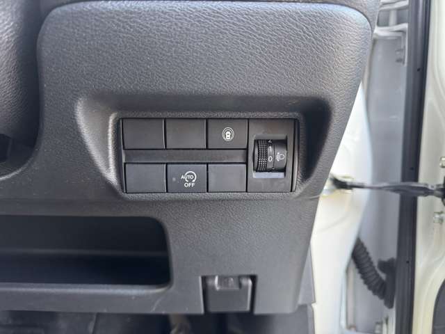 Mitsubishi eK X 4