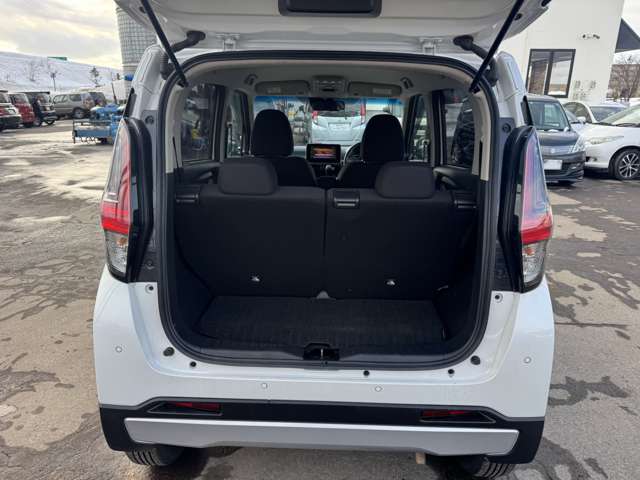 Mitsubishi eK X 10