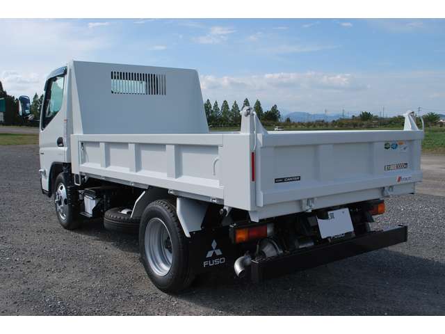 Mitsubishi Fuso Canter 3