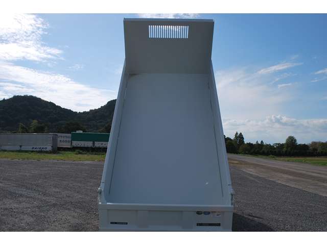 Mitsubishi Fuso Canter 7
