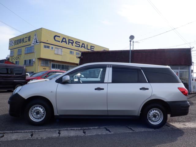 Nissan AD 5