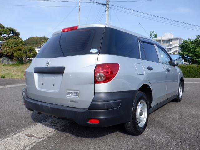 Nissan AD 8