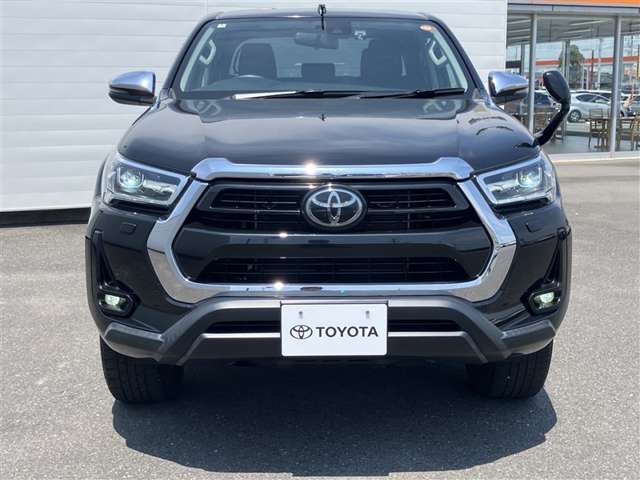 Toyota Hilux 2