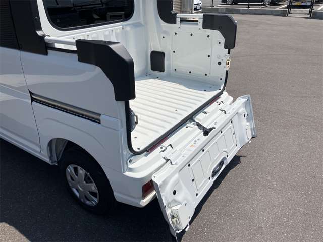 Daihatsu Hijet Deck Van 12