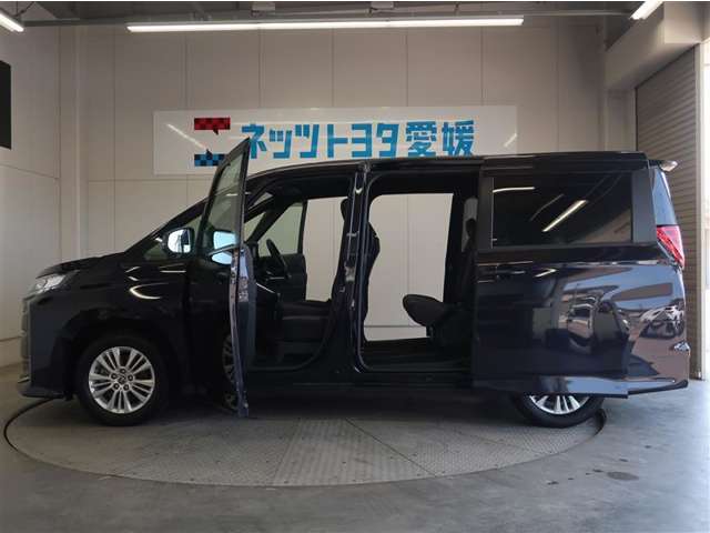 Toyota Noah 9