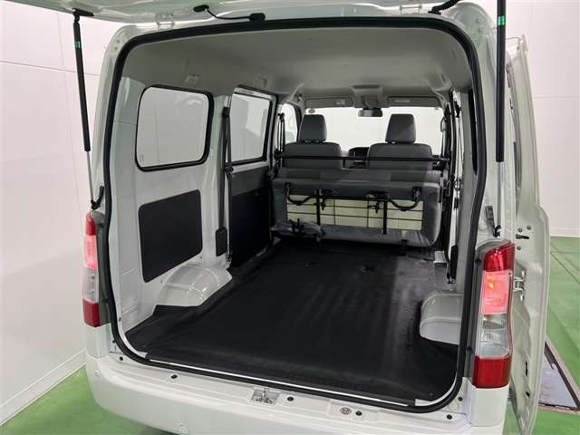 Daihatsu グランマックスカーゴ 4