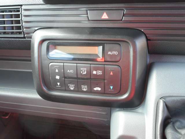 Honda N-VAN 10