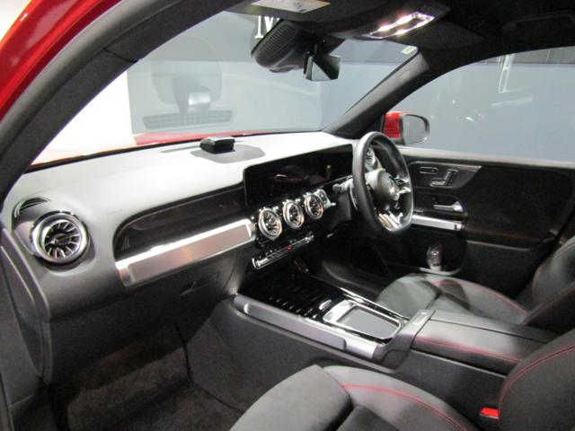 Mercedes-Benz GLB 7
