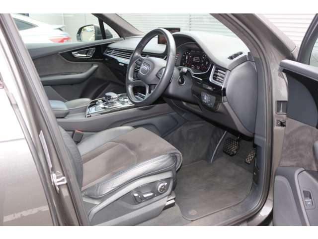 Audi Q7 9