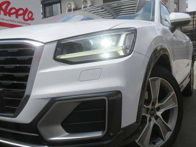 Audi Q2 12