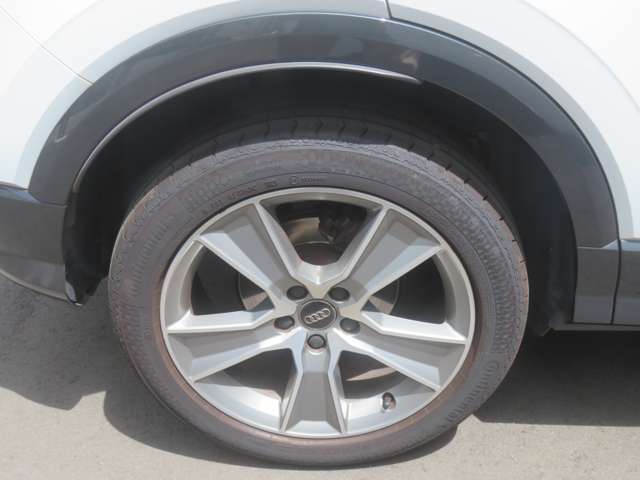 Audi Q2 9