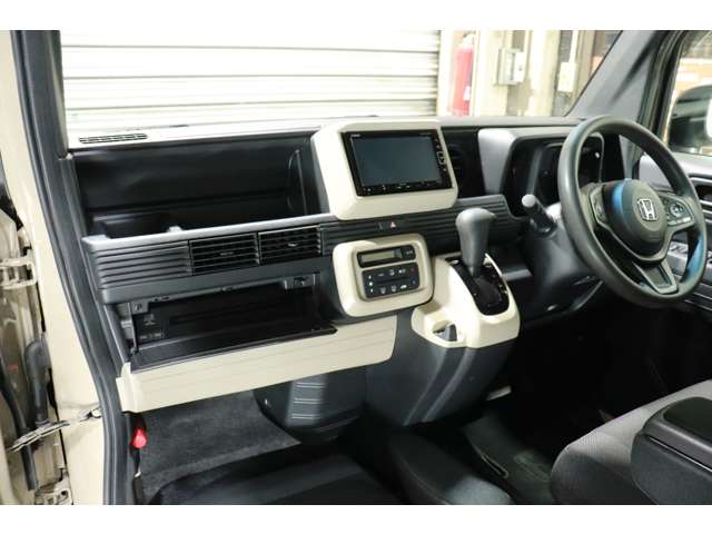 Honda N-VAN 11