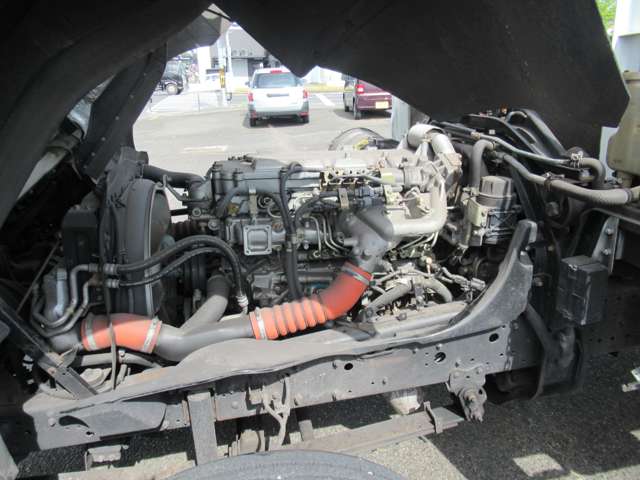 Mitsubishi Fuso Fighter 12
