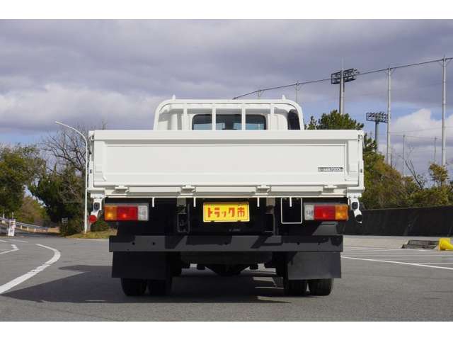 Toyota Toyoace 11