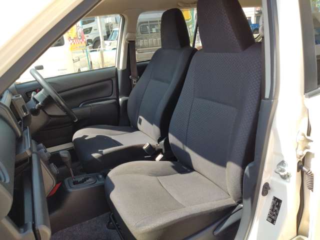 Toyota Succeed Van 5