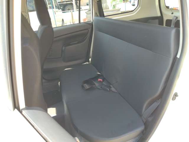 Toyota Succeed Van 7