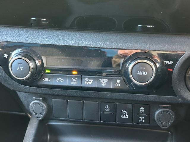 Toyota Hilux 9