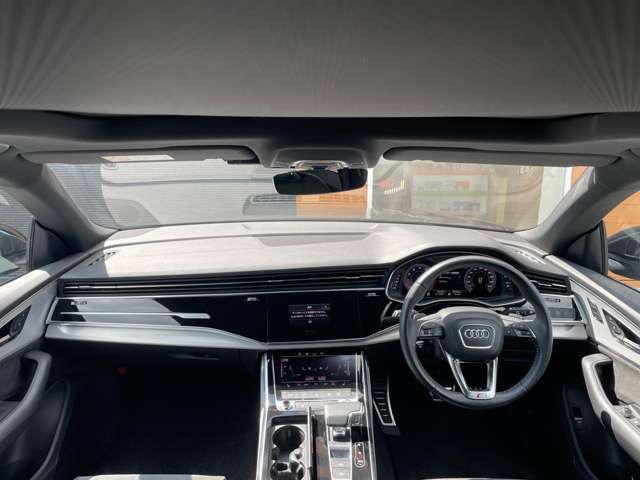 Audi Q8 5