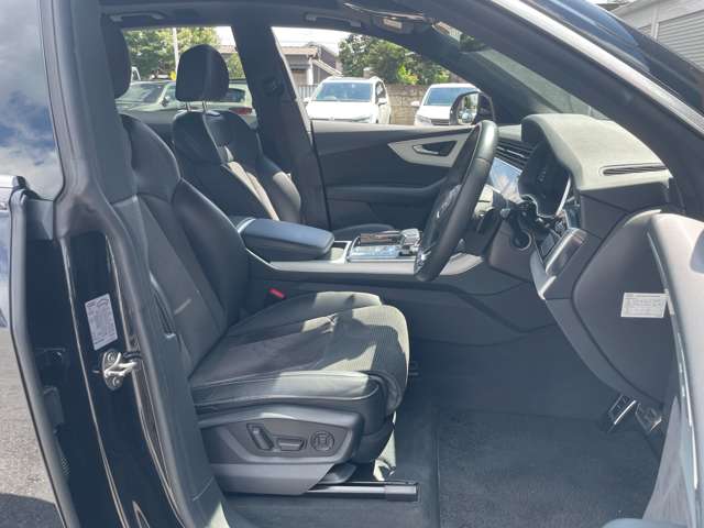 Audi Q8 7