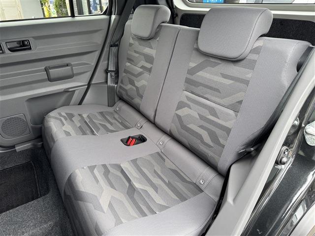 Daihatsu Taft 11