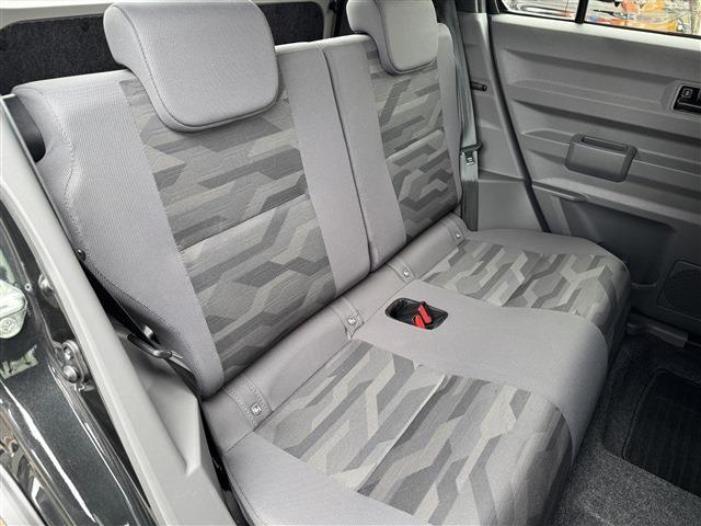 Daihatsu Taft 9