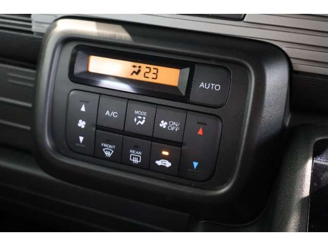 Honda N-VAN 8