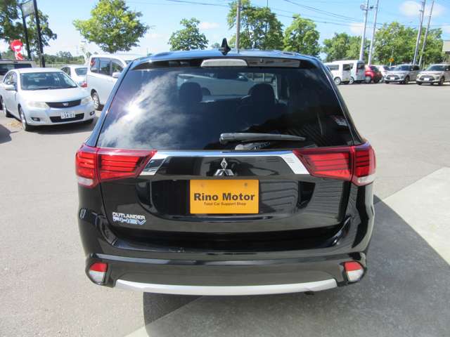 Mitsubishi Outlander PHEV 3