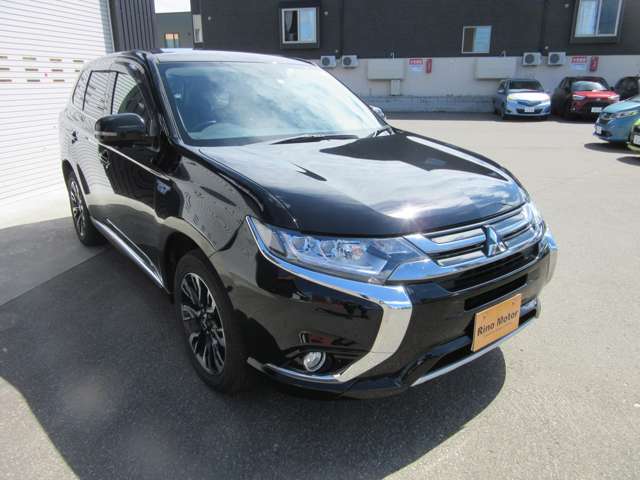 Mitsubishi Outlander PHEV 7