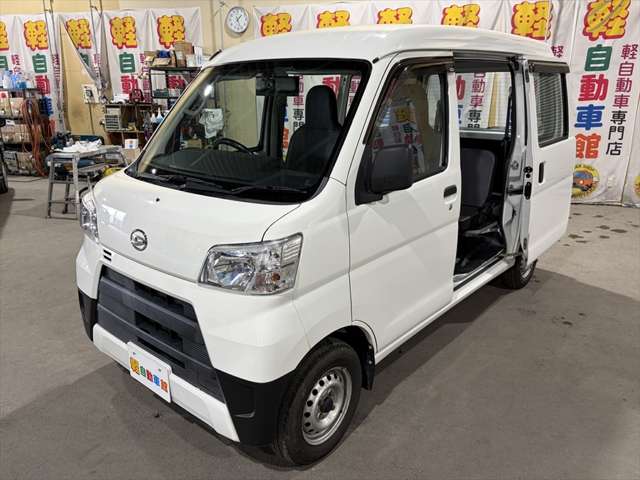 Daihatsu Hijet Cargo 7