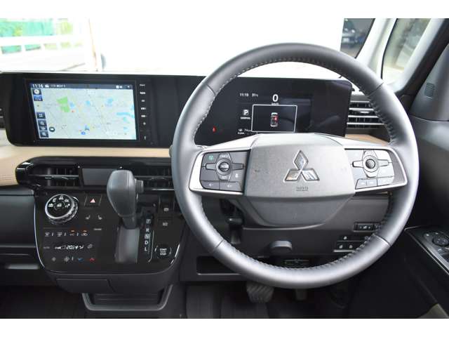 Mitsubishi Delica Mini 8