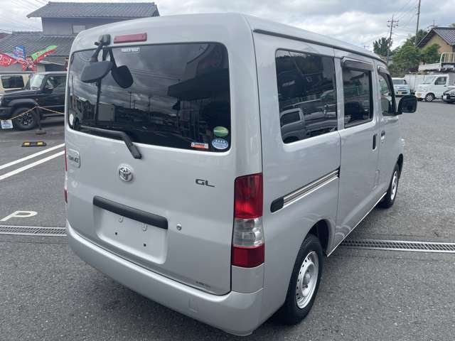 Toyota Town Ace Van 8