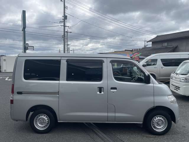 Toyota Town Ace Van 9