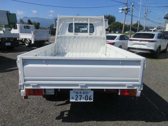 Toyota Light Ace Truck 6