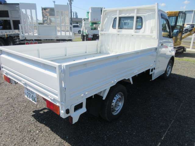 Toyota Light Ace Truck 7