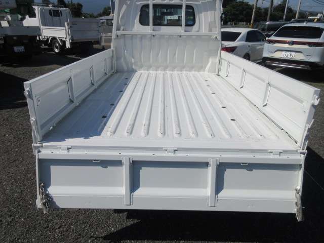 Toyota Light Ace Truck 10