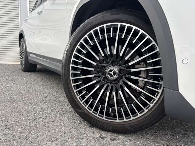 Mercedes-Benz EQA 12