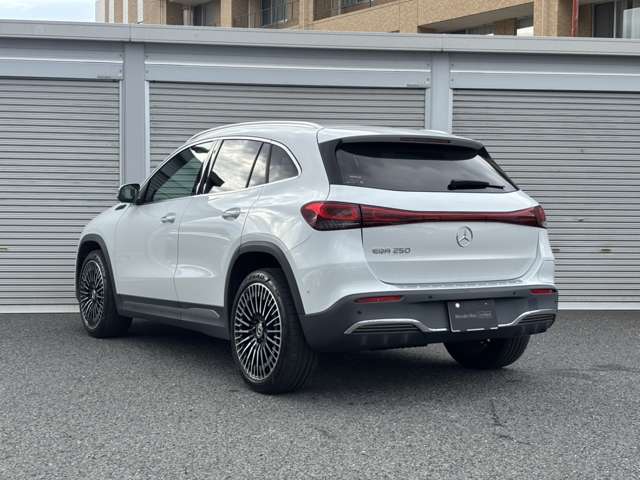 Mercedes-Benz EQA 7