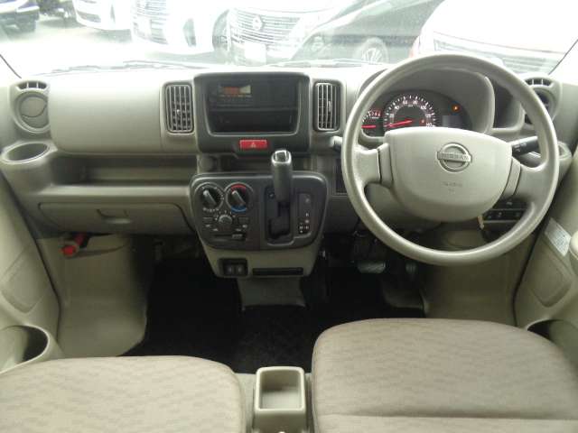 Nissan NV100 Clipper 3
