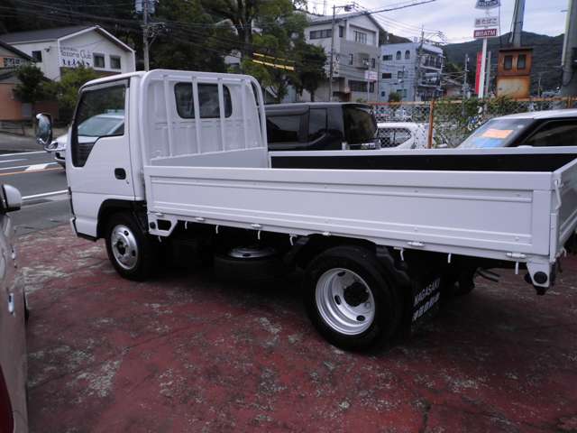 Isuzu Elf 7