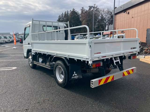 Mitsubishi Fuso Canter 7