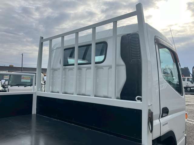 Mitsubishi Fuso Canter 9