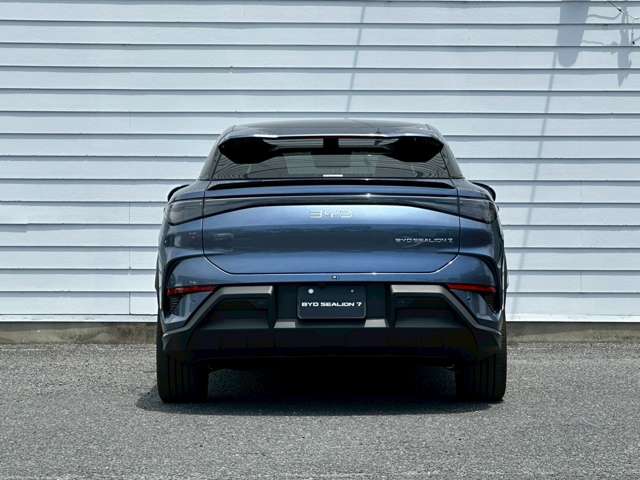 BYD Sealion 7 9