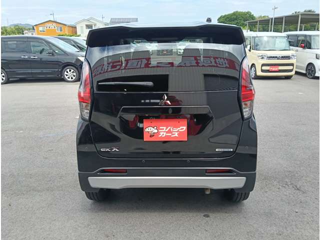 Mitsubishi eK X 9