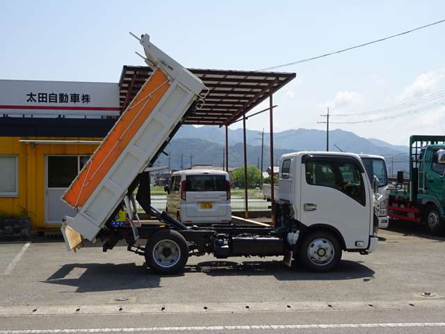Isuzu Elf 3