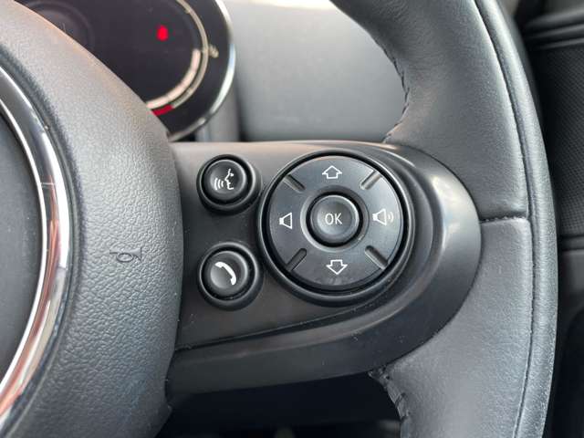 MINI Crossover 11